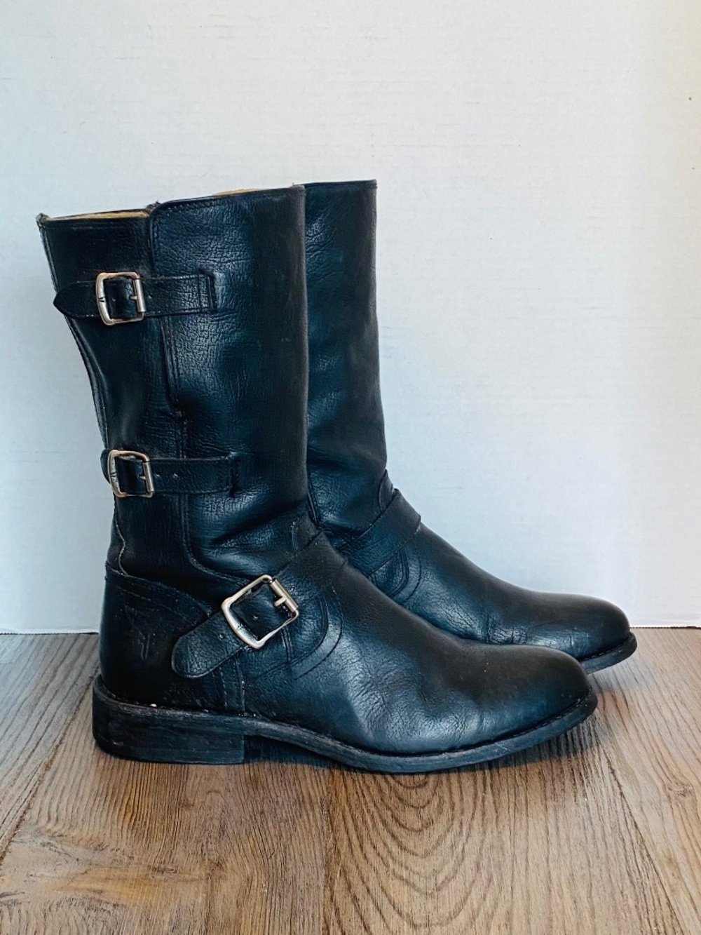 Frye Jayden Womens Black Leather Three Buckle Zip Biker Boots, 9.5 B.